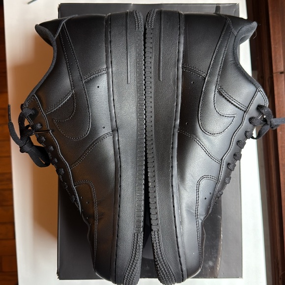 Nike Air Force 1 Low SP in Black - Picture 4 of 6